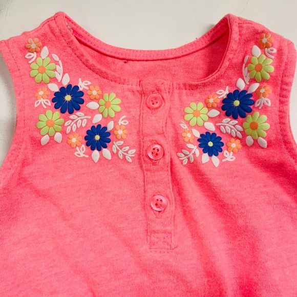 Hot pink romper💖 - Picture 2 of 3